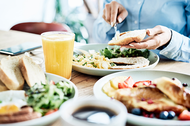 Frühstücksbuffet am Neuländer Baggersee